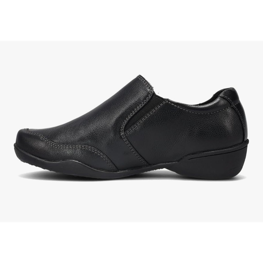 Taos‎ Encore Black Flats Size 7